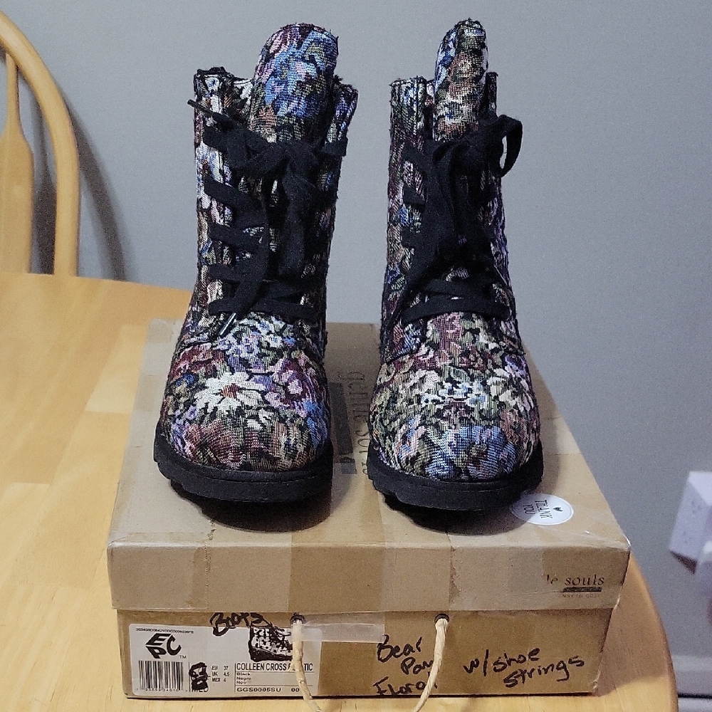 Krista BearPaw Flowered Print Shoe Boots